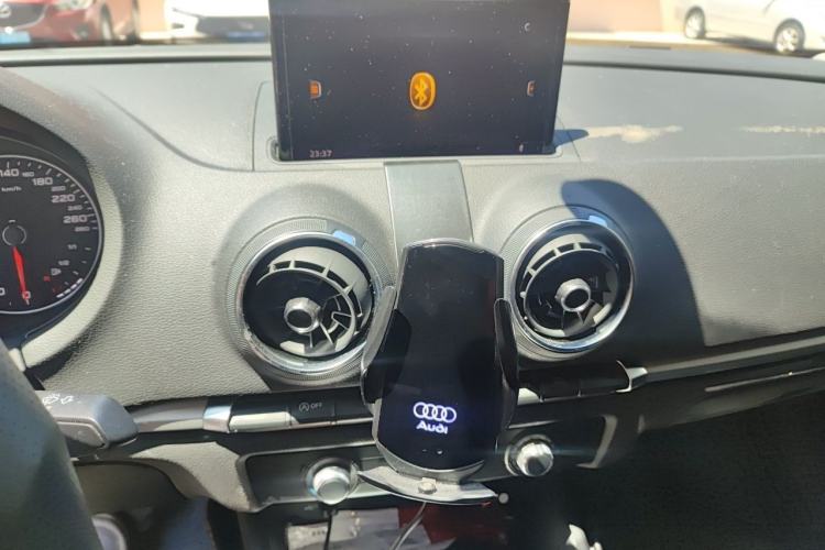 Used Audi A3 2020 Limousine 35 TFSI Ambition China VI Audio And AC Panel