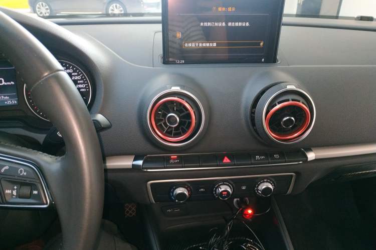 Used Audi A3 2020 Restyled Limousine 35 TFSI Ambition Version China VI Audio And AC Panel