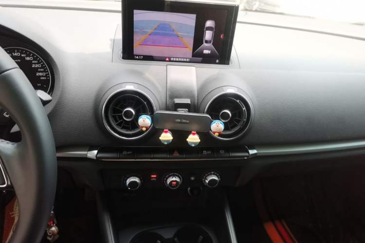 Used Audi A3 2020 Restyled Limousine 35 TFSI Ambition Version China VI Audio And AC Panel