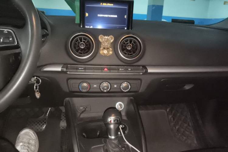 Used Audi A3 2020 Limousine 35 TFSI Ambition China VI Audio And AC Panel