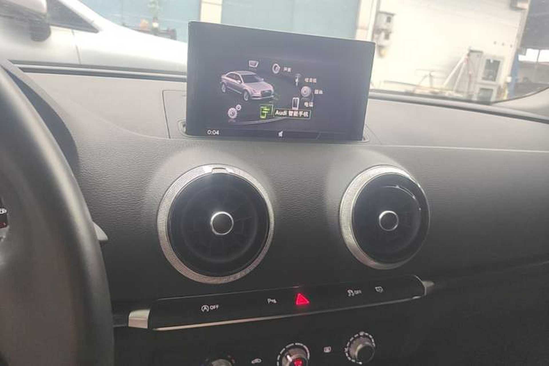 Used Audi A3 2020 Limousine 35 TFSI Fashion Edition China VI Emission Standard Audio And AC Panel