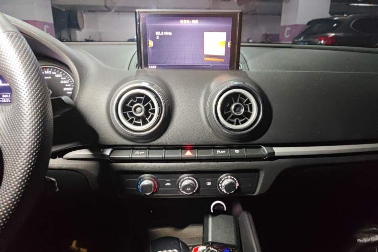 Used Audi A3 2020 Limousine 35 TFSI Ambition China VI Audio And AC Panel