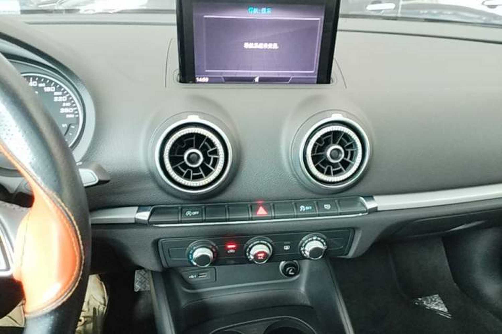 Used Audi A3 2020 Restyled Limousine 35 TFSI Ambition Version China VI Audio And AC Panel