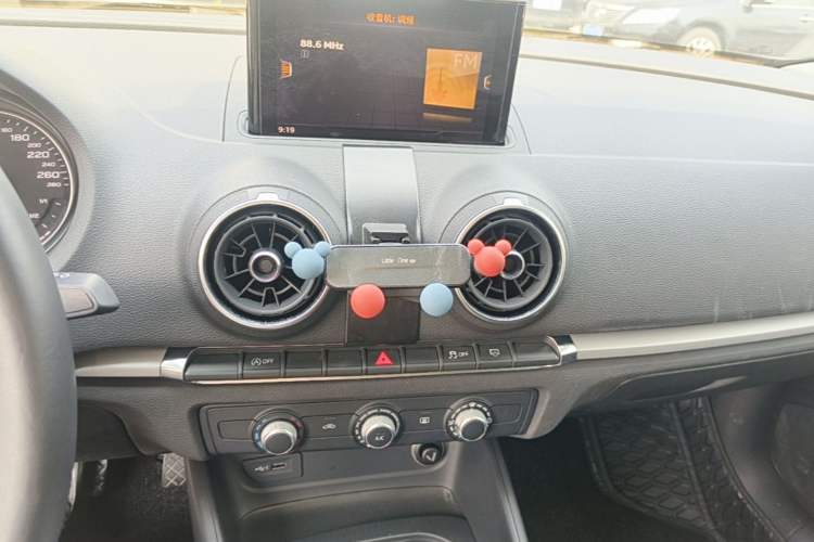 Used Audi A3 2020 Restyled Limousine 35 TFSI Ambition Version China VI Audio And AC Panel