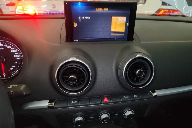 Used Audi A3 2020 Limousine 35 TFSI Ambition China VI Audio And AC Panel