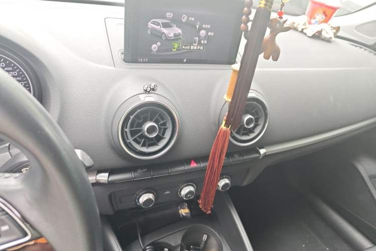 Used Audi A3 2020 Sportback 35 TFSI Ambition China VI Audio And AC Panel