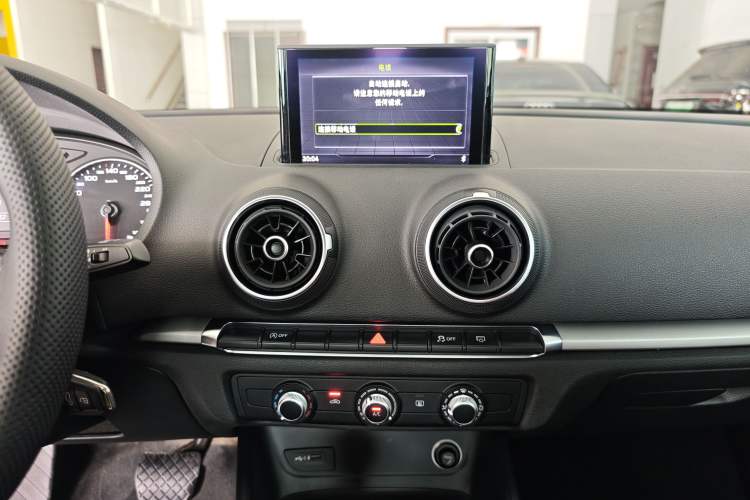 Used Audi A3 2020 Restyled Limousine 35 TFSI Ambition Version China VI Audio And AC Panel