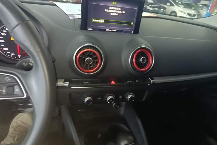 Used Audi A3 2020 Limousine 35 TFSI Ambition China VI Audio And AC Panel