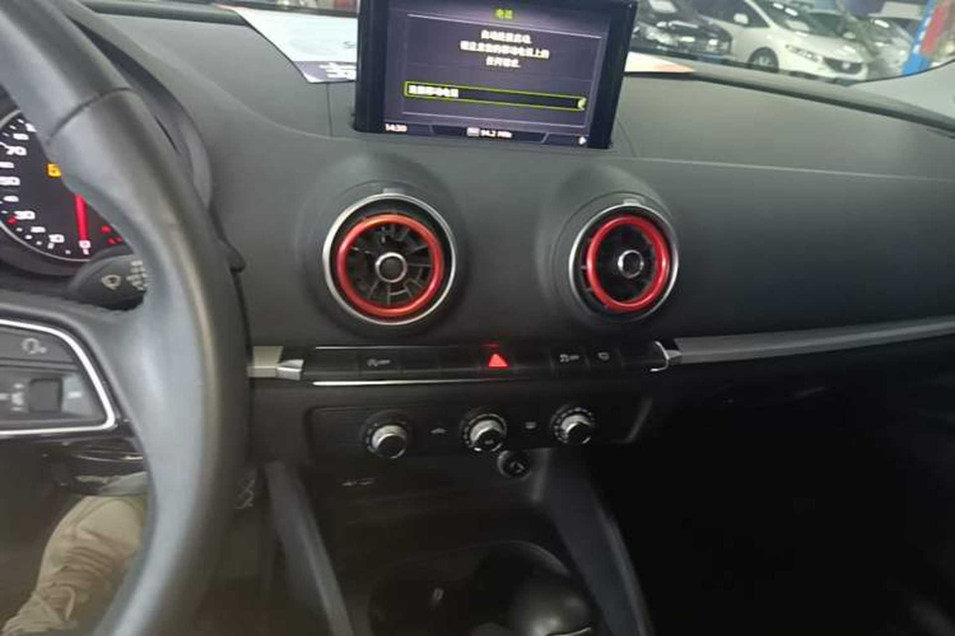 Used Audi A3 2020 Limousine 35 TFSI Ambition China VI Audio And AC Panel