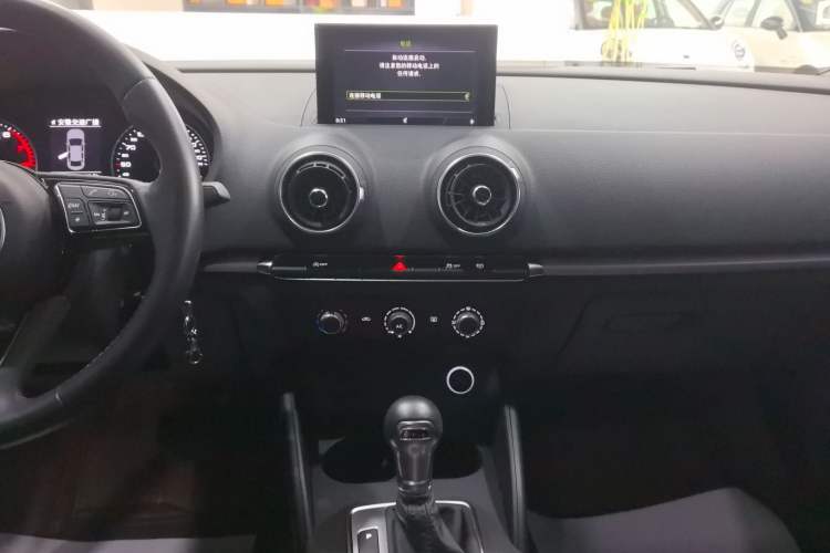 Used Audi A3 2020 Restyled Limousine 35 TFSI Ambition Version China VI Audio And AC Panel