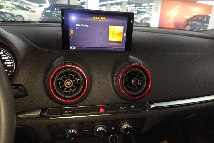 Used Audi A3 2020 Limousine 35 TFSI Ambition China VI Audio And AC Panel