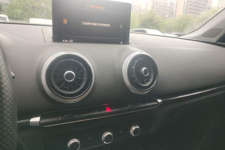 Used Audi A3 2020 Limousine 35 TFSI Fashion Edition China VI Emission Standard Audio And AC Panel