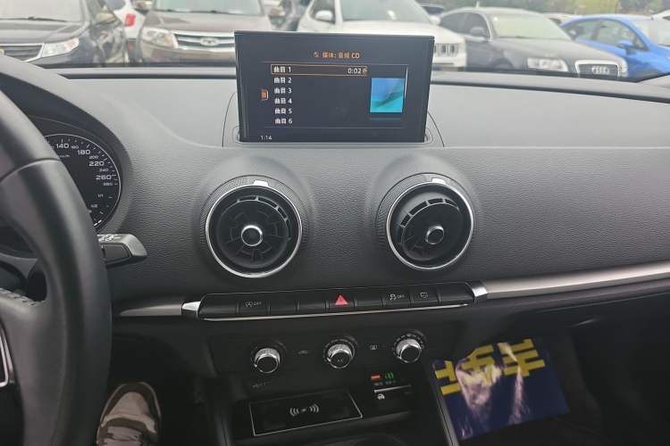 Used Audi A3 2020 Sportback 35 TFSI Ambition China VI Audio And AC Panel