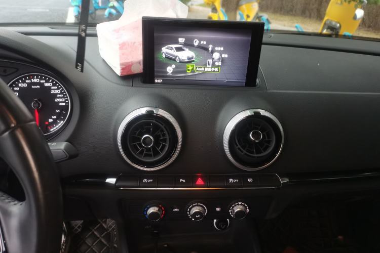 Used Audi A3 2020 Limousine 35 TFSI Fashion Edition China VI Emission Standard Audio And AC Panel