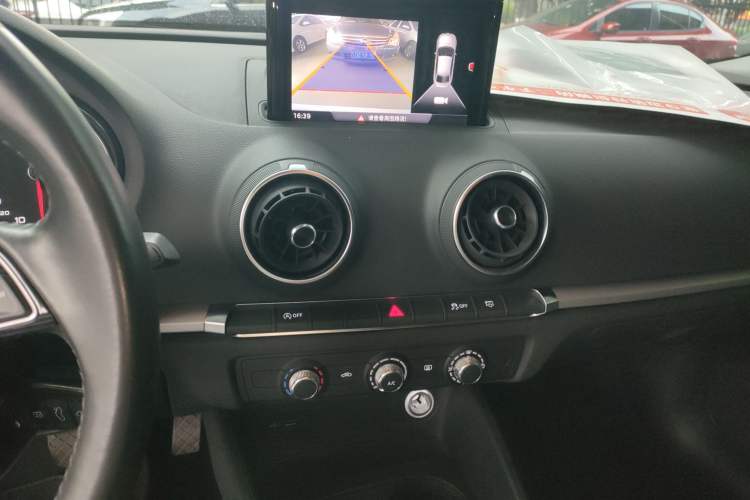 Used Audi A3 2020 Limousine 35 TFSI Ambition China VI Audio And AC Panel