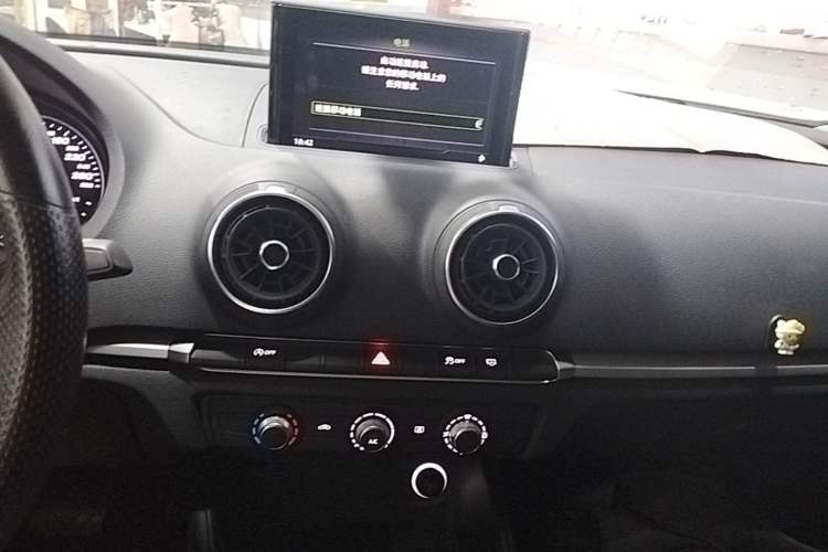 Used Audi A3 2020 Restyled Limousine 35 TFSI Ambition Version China VI Audio And AC Panel