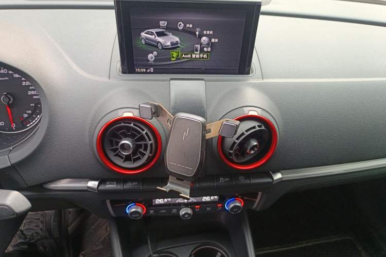 Used Audi A3 2020 Limousine 35 TFSI Sporty Version China VI Audio And AC Panel