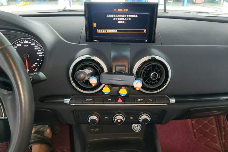 Used Audi A3 2020 Sportback 35 TFSI Fashion Edition China VI Emission Standard Audio And AC Panel