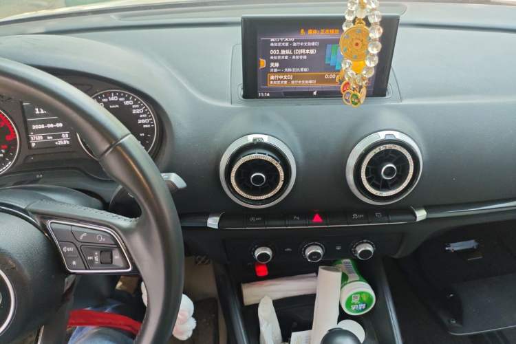 Used Audi A3 2020 Sportback 35 TFSI Fashion Edition China VI Emission Standard Audio And AC Panel