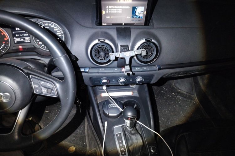 Used Audi A3 2020 Sportback 35 TFSI Fashion Edition China VI Emission Standard Audio And AC Panel