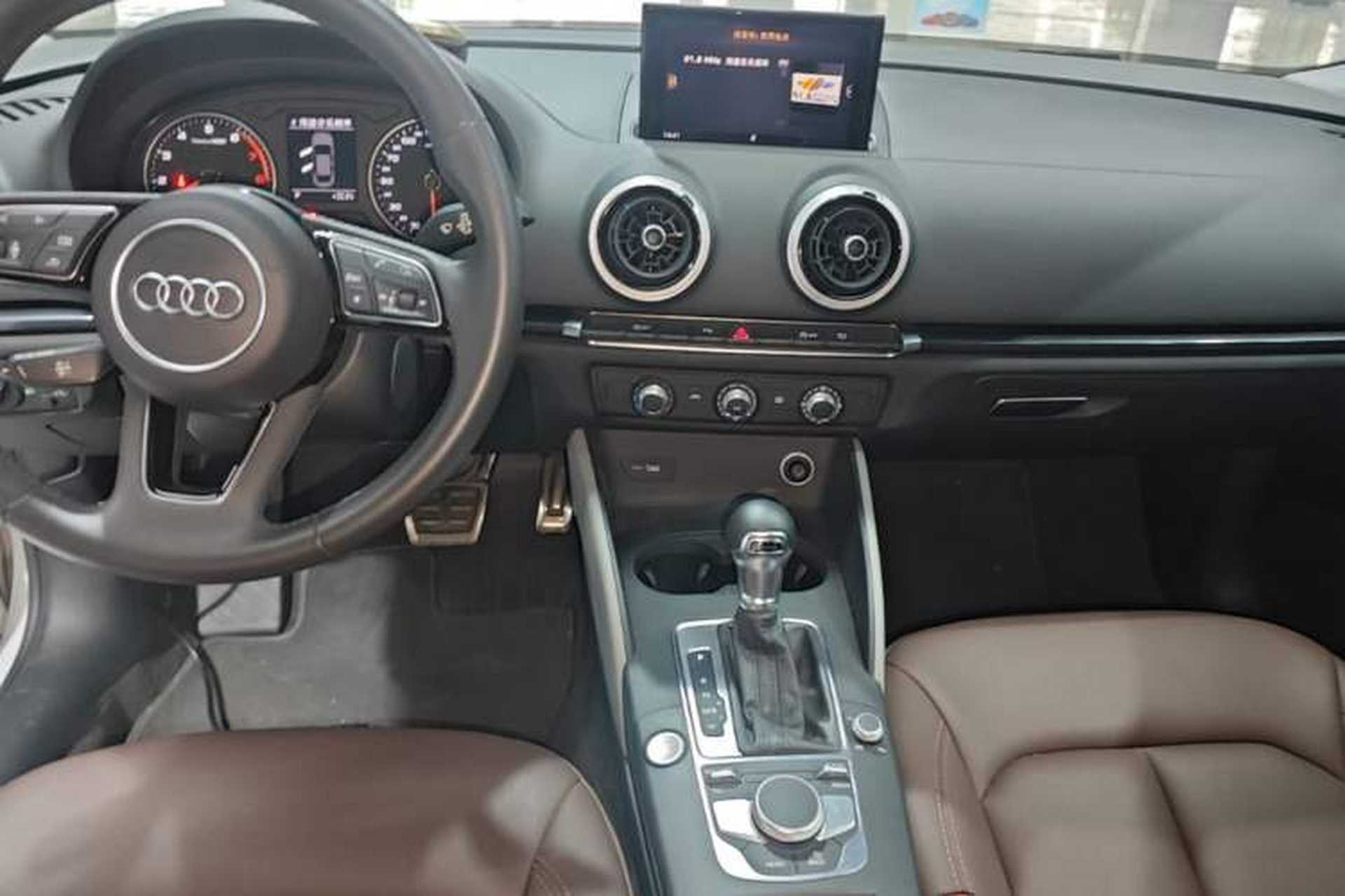 Used Audi A3 2020 Limousine 35 TFSI Fashion Edition China VI Emission Standard Audio And AC Panel