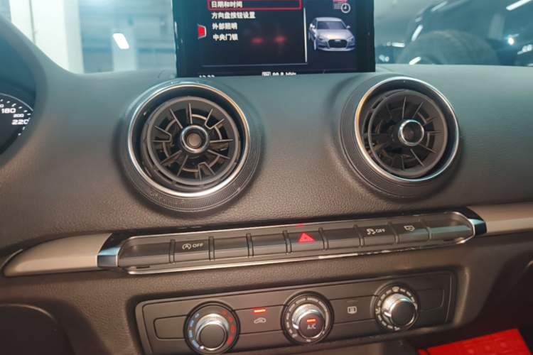 Used Audi A3 2020 Limousine 35 TFSI Ambition China VI Audio And AC Panel