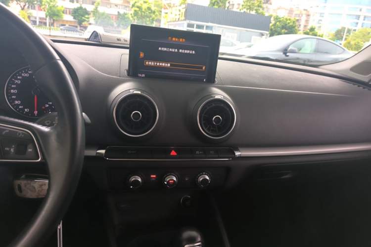 Used Audi A3 2020 Restyled Limousine 35 TFSI Ambition Version China VI Audio And AC Panel