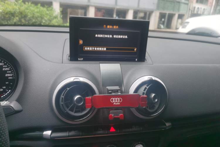 Used Audi A3 2020 Sportback 35 TFSI Fashion Edition China VI Emission Standard Audio And AC Panel