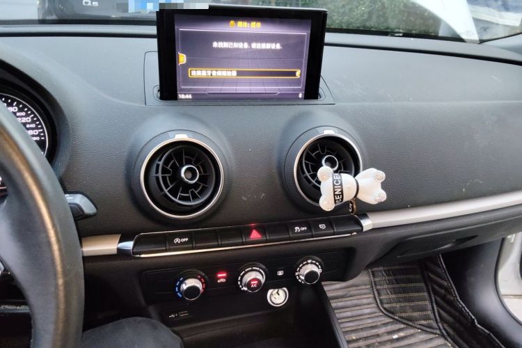 Used Audi A3 2020 Sportback 35 TFSI Ambition China VI Audio And AC Panel