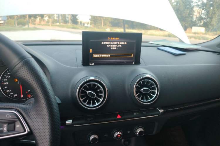 Used Audi A3 2020 Restyled Sportback 35 TFSI Entry-Level China VI Emission Standard Audio And AC Panel