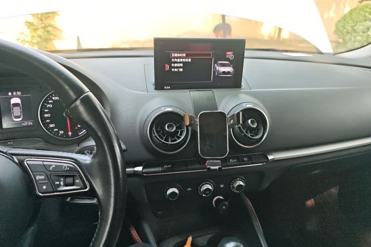 Used Audi A3 2020 Limousine 35 TFSI Ambition China VI Audio And AC Panel