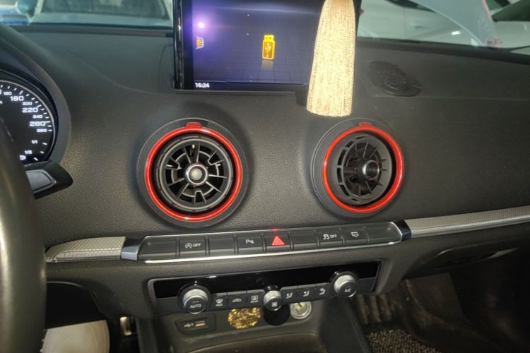Used Audi A3 2020 Limousine 35 TFSI Style Edition China VI Emission Standard Audio And AC Panel