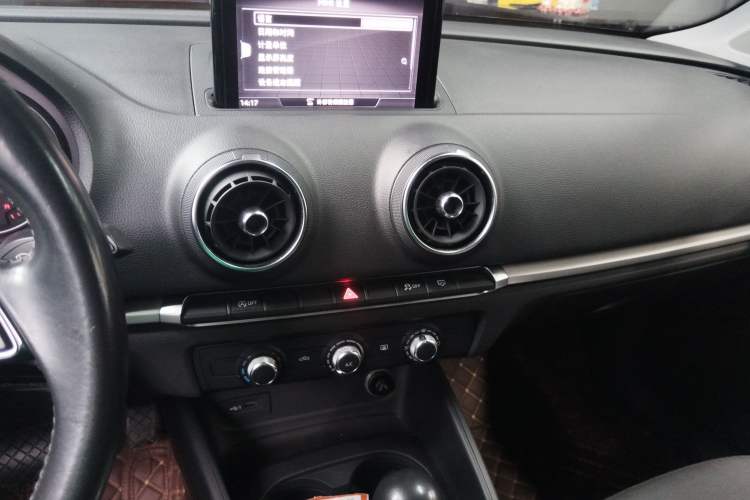 Used Audi A3 2020 Limousine 35 TFSI Ambition China VI Audio And AC Panel
