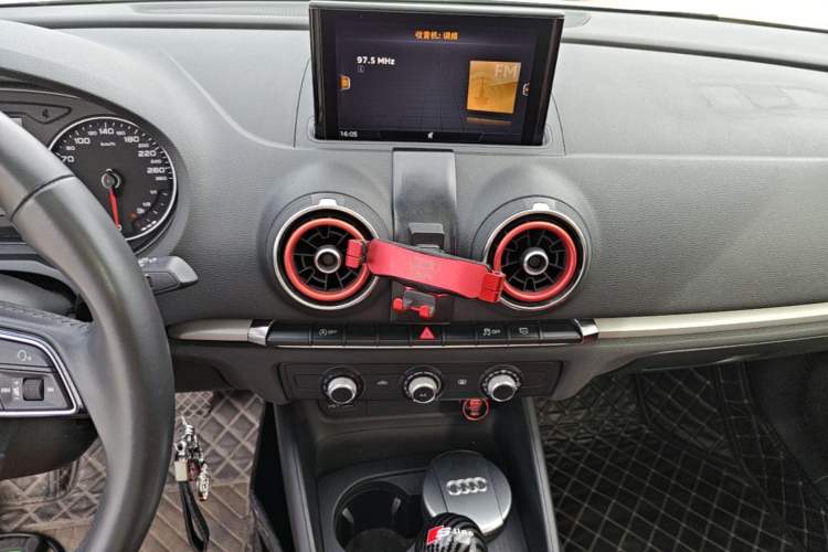 Used Audi A3 2020 Restyled Limousine 35 TFSI Ambition Version China VI Audio And AC Panel