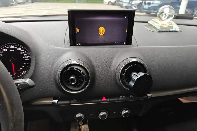 Used Audi A3 2020 Sportback 35 TFSI Ambition China VI Audio And AC Panel