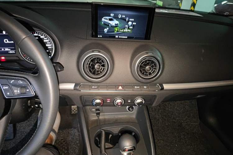 Used Audi A3 2020 Sportback 35 TFSI Ambition China VI Audio And AC Panel