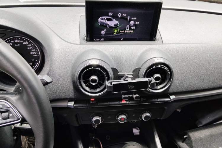 Used Audi A3 2020 Sportback 35 TFSI Ambition China VI Audio And AC Panel
