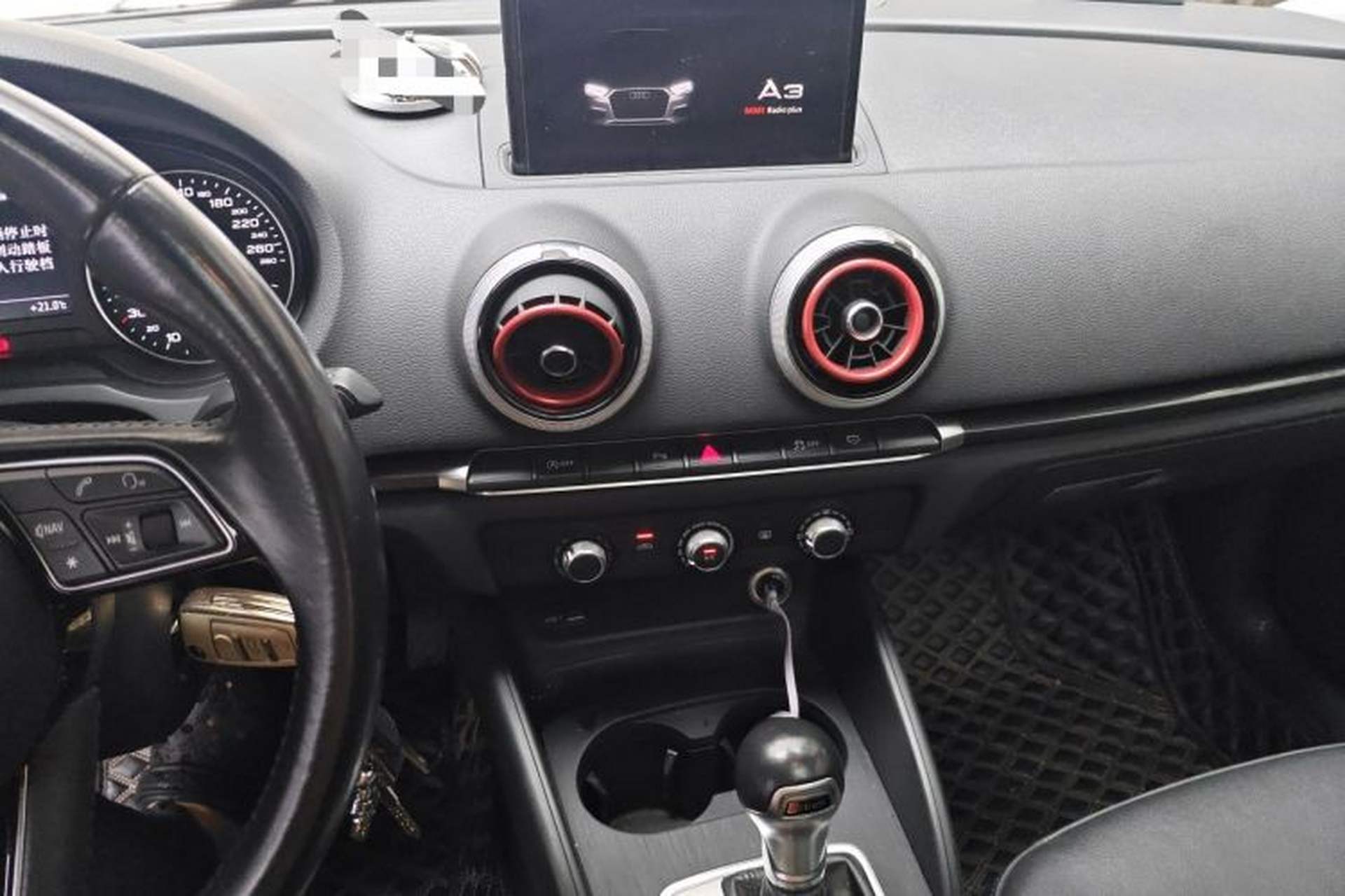 Used Audi A3 2020 Sportback 35 TFSI Fashion Edition China VI Emission Standard Audio And AC Panel