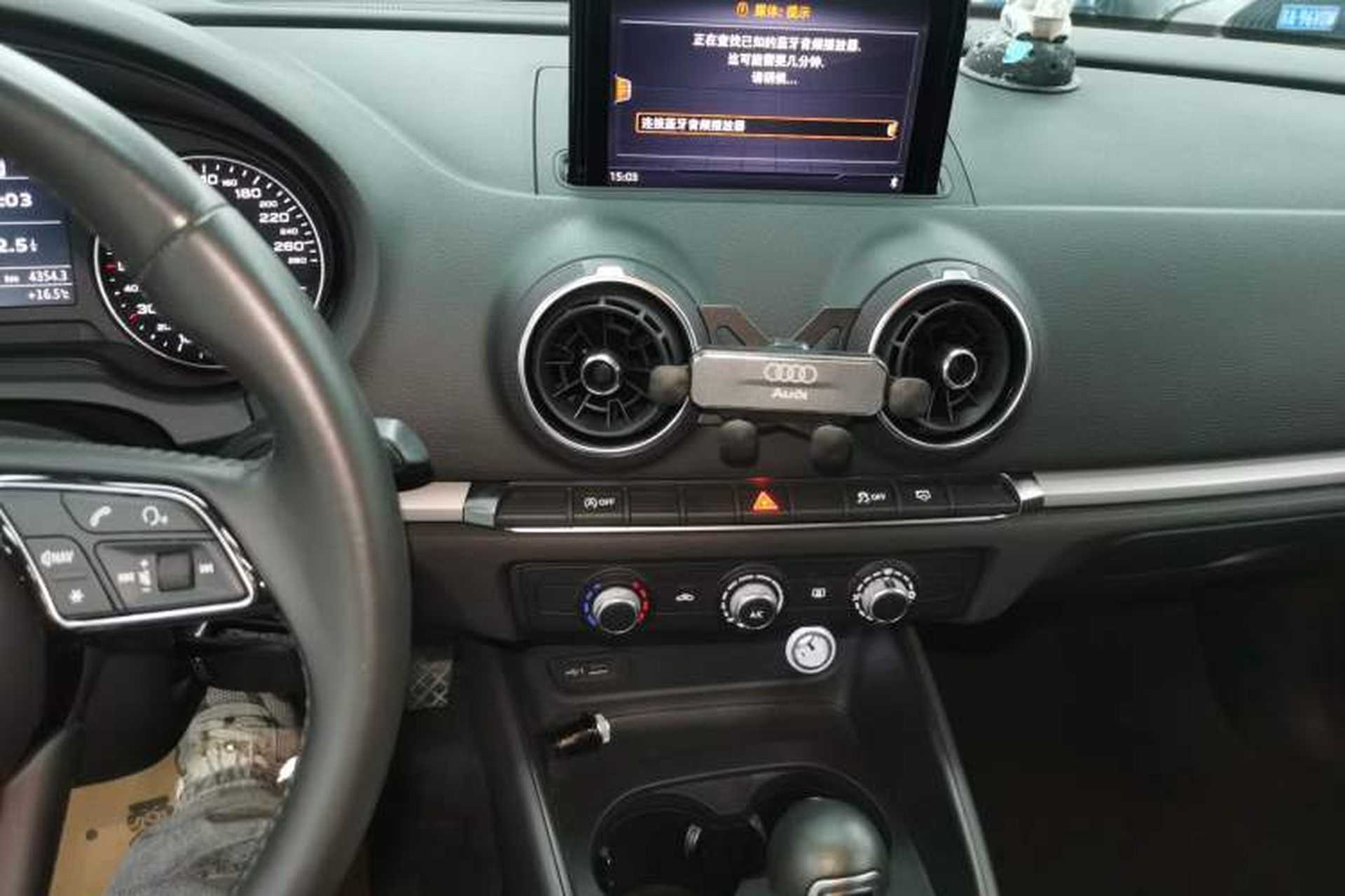 Used Audi A3 2020 Restyled Limousine 35 TFSI Ambition Version China VI Audio And AC Panel