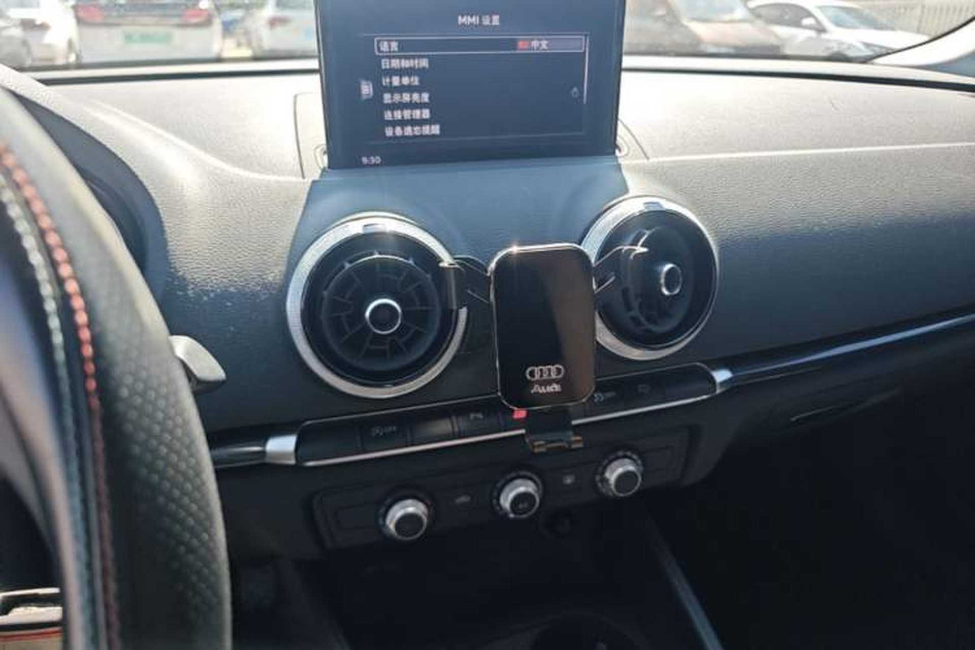 Used Audi A3 2020 Limousine 35 TFSI Fashion Edition China VI Emission Standard Audio And AC Panel