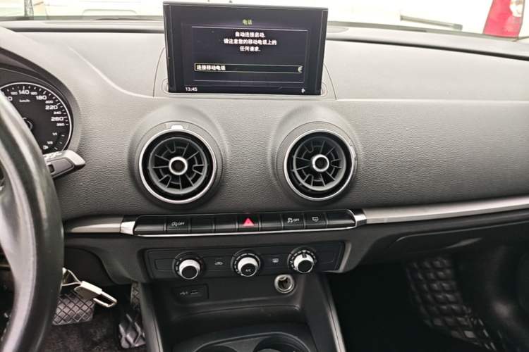 Used Audi A3 2020 Restyled Sportback 35 TFSI Entry-Level China VI Emission Standard Audio And AC Panel