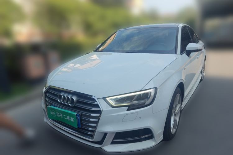 Used Audi A3 2020 Limousine 35 TFSI Fashion Edition China VI Emission Standard Guazi used car, China used car export, Used car for sale, Used  cars, Cheapest cars for sale