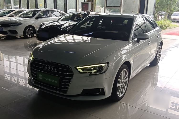Used Audi A3 2020 Sportback 35 TFSI Ambition China VI Guazi used car, China used car export, Used car for sale, Used Audi cars, Cheapest cars for sale