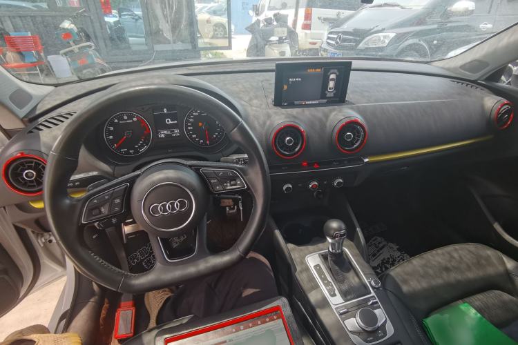 Used Audi A3 2020 Limousine 35 TFSI Fashion Edition China VI Emission Standard Center Console