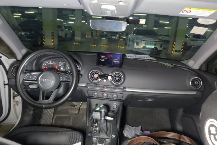 Used Audi A3 2020 Sportback 35 TFSI Ambition China VI Center Console