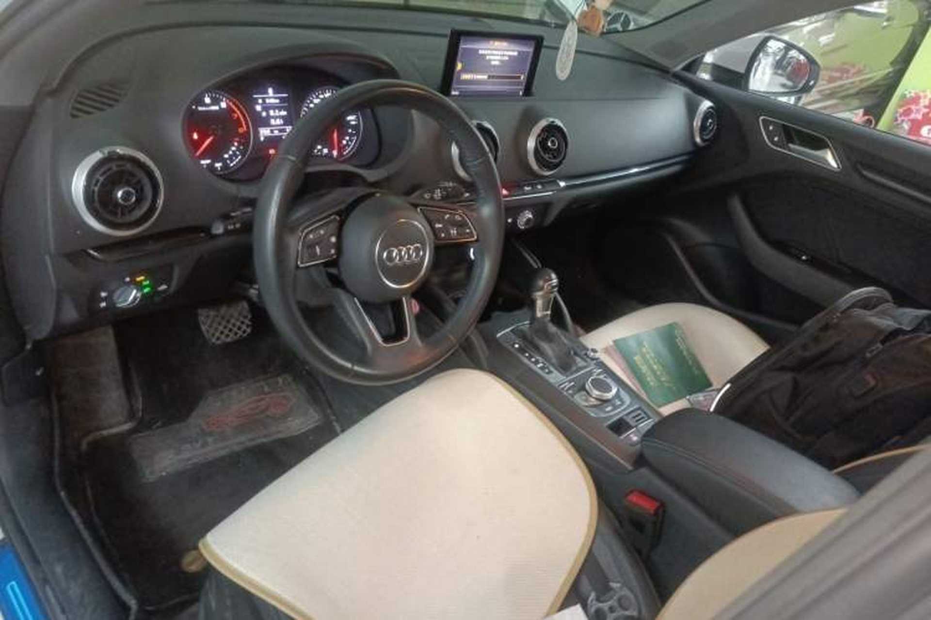 Used Audi A3 2020 Sportback 35 TFSI Fashion Edition China VI Emission Standard Center Console