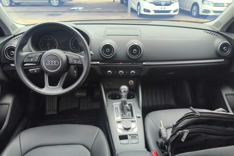 Used Audi A3 2020 Restyled Limousine 35 TFSI Ambition Version China VI Center Console
