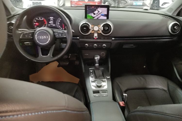 Used Audi A3 2020 Limousine 35 TFSI Fashion Edition China VI Emission Standard Center Console