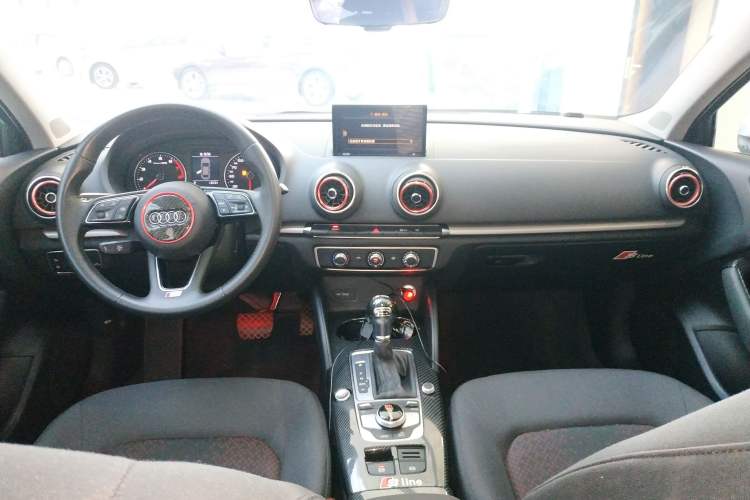 Used Audi A3 2020 Restyled Limousine 35 TFSI Ambition Version China VI Center Console