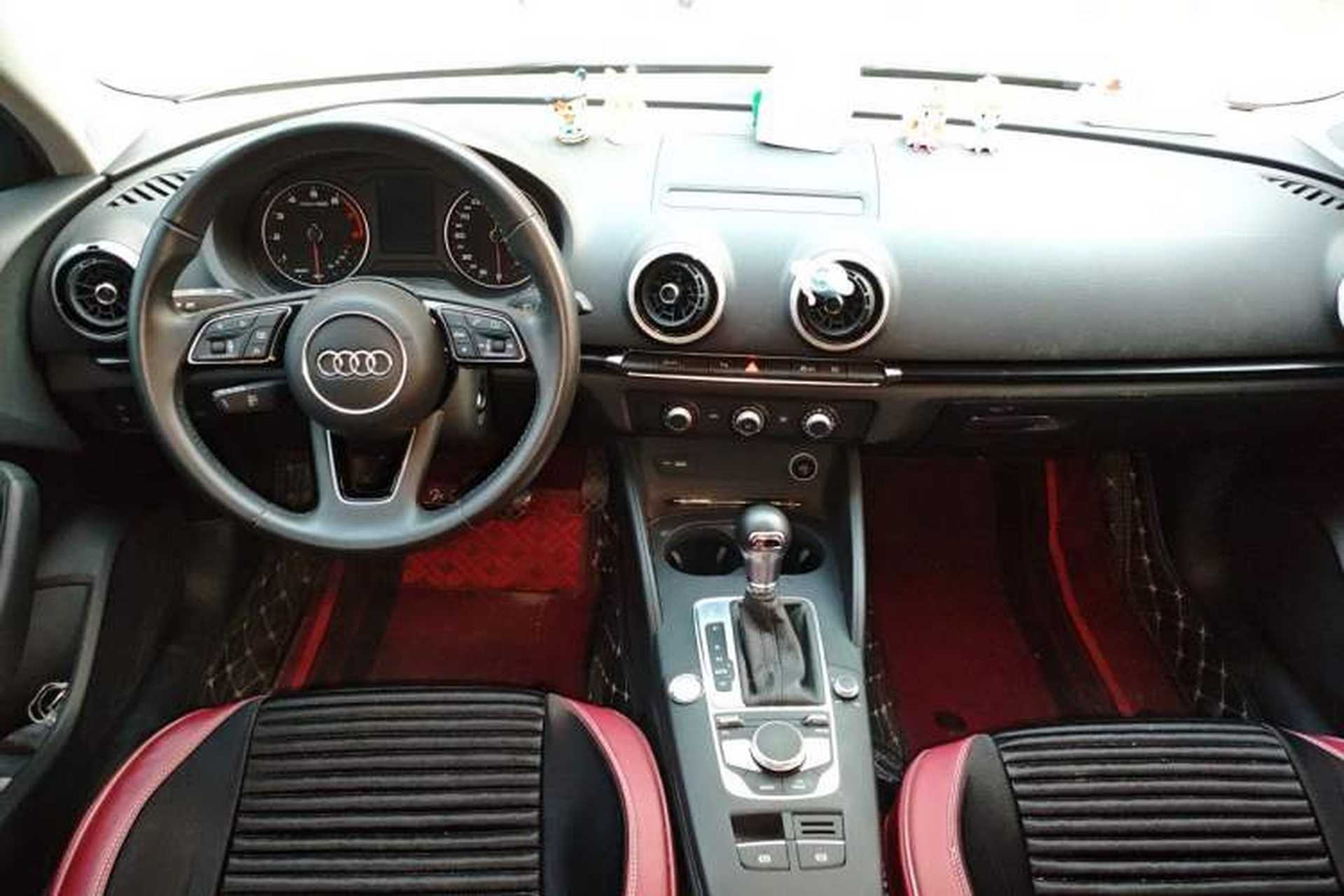 Used Audi A3 2020 Limousine 35 TFSI Fashion Edition China VI Emission Standard Center Console